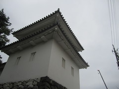 大垣城本丸丑寅櫓　（丑寅＝北東）の写真。天守の他に、丑寅櫓と戌亥櫓が鉄筋コンクリートで復元されています