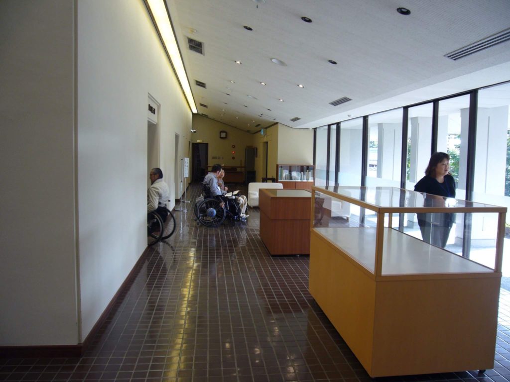 第１展示室前のロビー