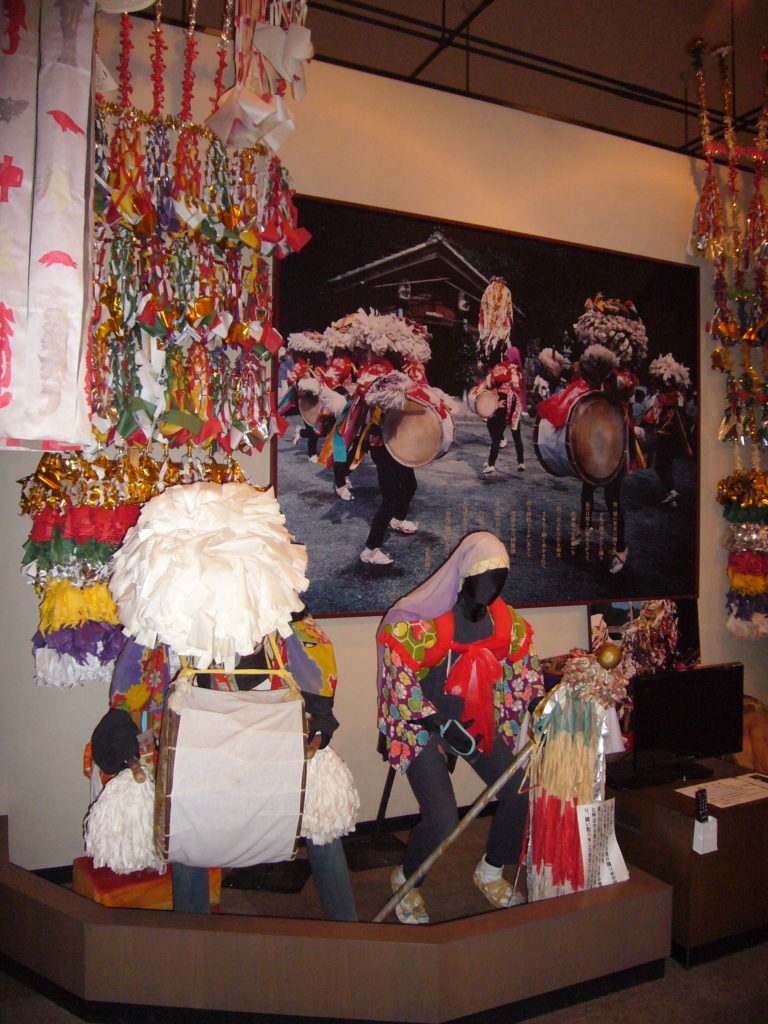 春日の太鼓踊り