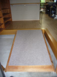 移動式のスロープ