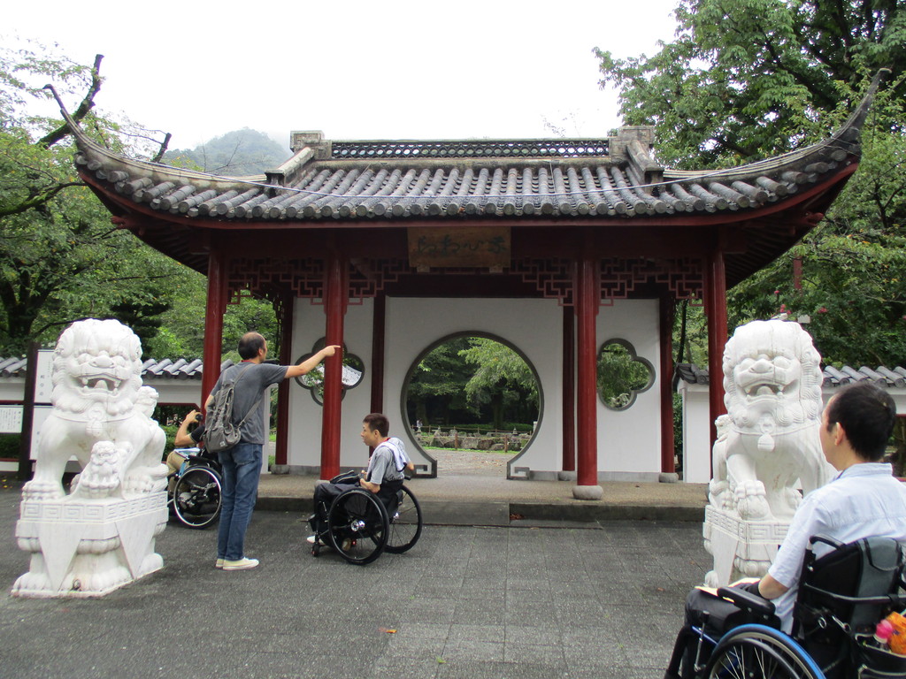 杭州門と石獅子の写真