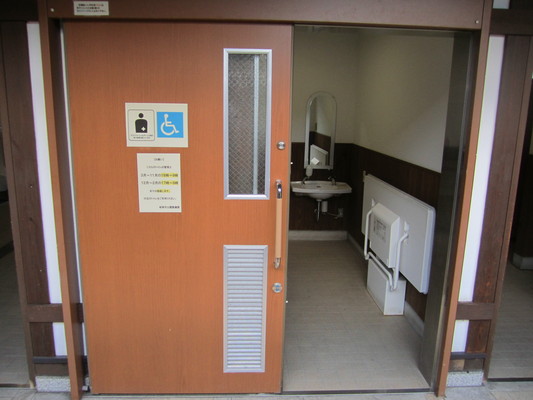 車いすトイレの外観写真