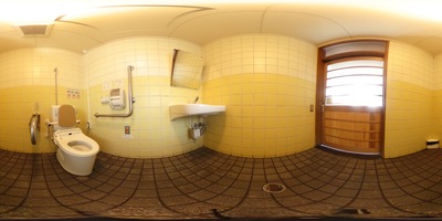 車いすトイレの内部360度写真(クリックで新しいウィンドウが開きます)