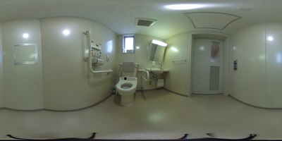車いすトイレの内部360度写真(クリックで新しいウィンドウが開きます)
