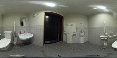 車いすトイレの内部360度写真(クリックで新しいウィンドウが開きます)