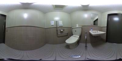 車いすトイレの内部360度写真(クリックで新しいウィンドウが開きます)
