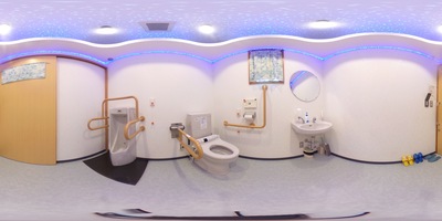 車いすトイレの内部360度写真(クリックで新しいウィンドウが開きます)