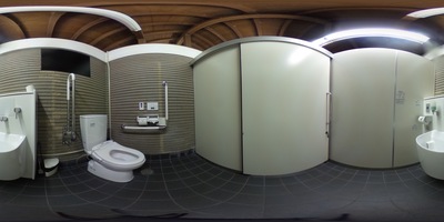 車いすトイレの内部360度写真(クリックで新しいウィンドウが開きます)