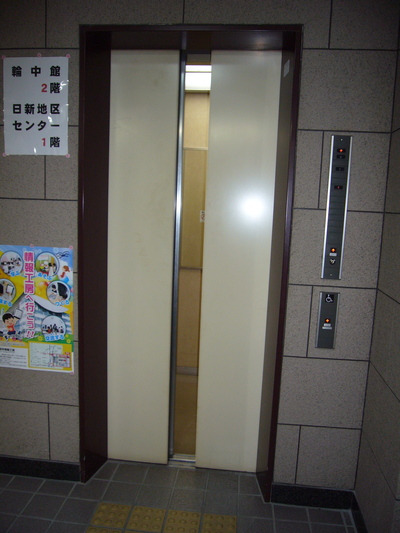 エレベーターの外観写真