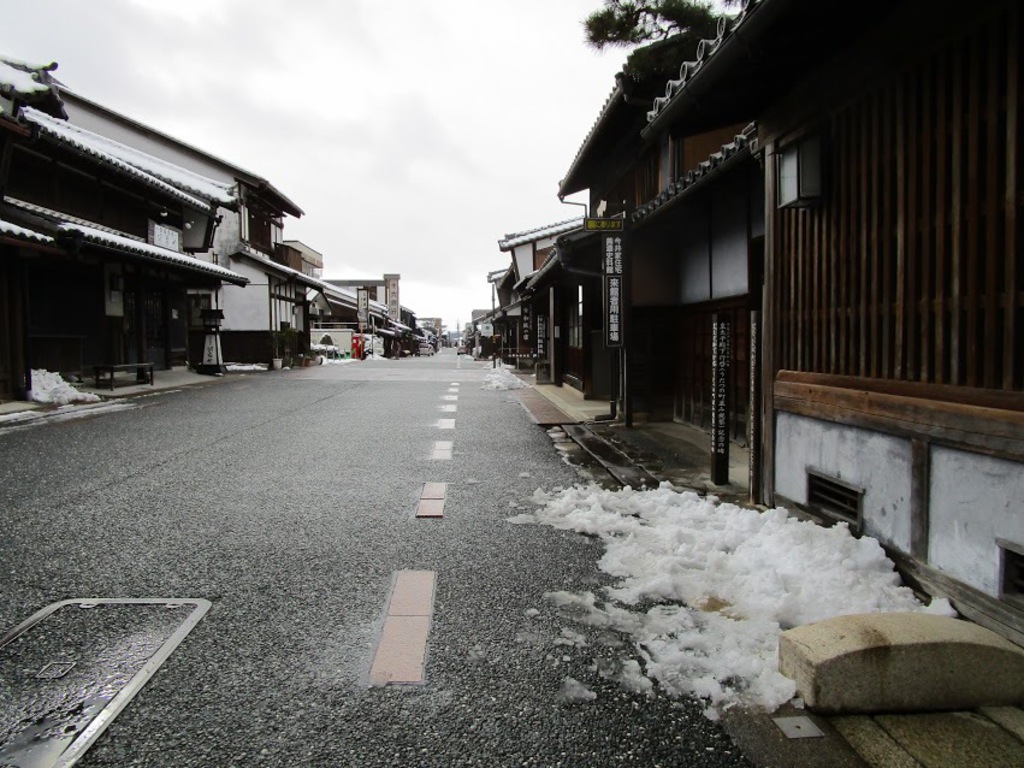 町並みの道の写真