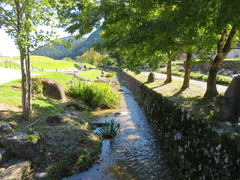 白山長滝歴史公園の写真。小川が流れ散策できます