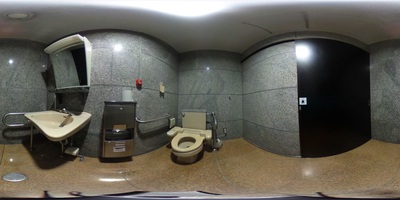 車いすトイレの内部360度写真(クリックで新しいウィンドウが開きます)