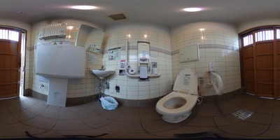 車いすトイレの内部360度写真(クリックで新しいウィンドウが開きます)