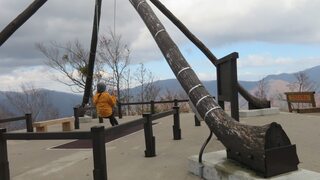 天空ブランコの写真。一人乗りです