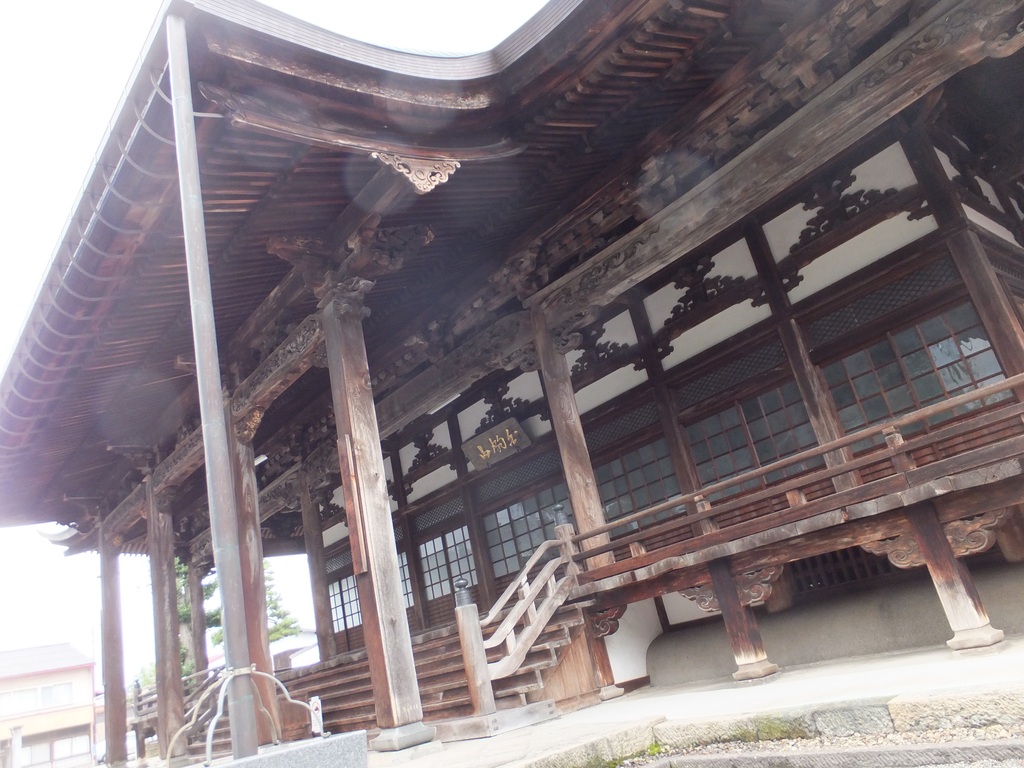 本堂は飛騨地域で最も大きな木造建築物ですの写真