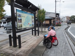市役所前の観光案内図の写真。飛騨古川の散策スタート地点、分かり易い観光案内板があります