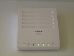 Wi-Fiアクセスポイントの写真。館内では無料WiFiが使えます
