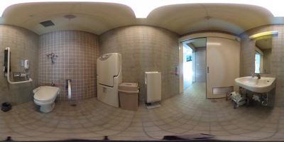 車いすトイレの内部360度写真(クリックで新しいウィンドウが開きます)